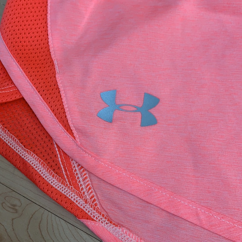NWOT under armour shorts - Picture 2 of 8